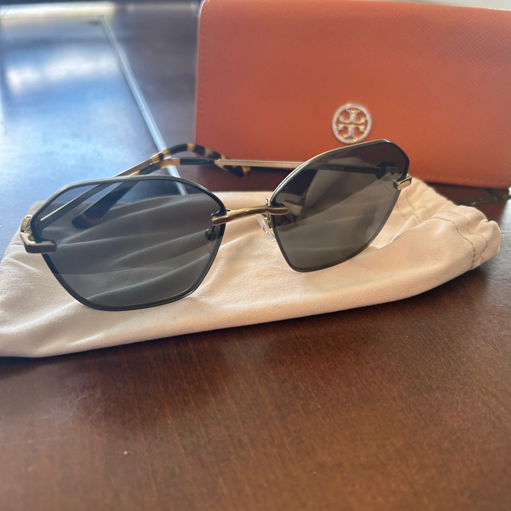 Tory Burch Sunglasses